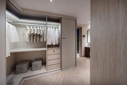River Modern (D9), Apartment #528642061